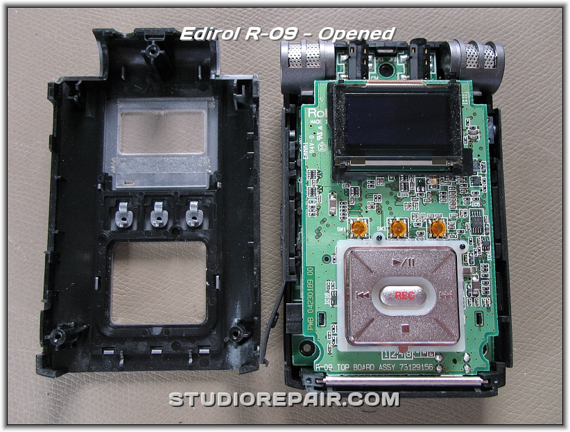 STUDIO REPAIR - Edirol R-09 - Opened