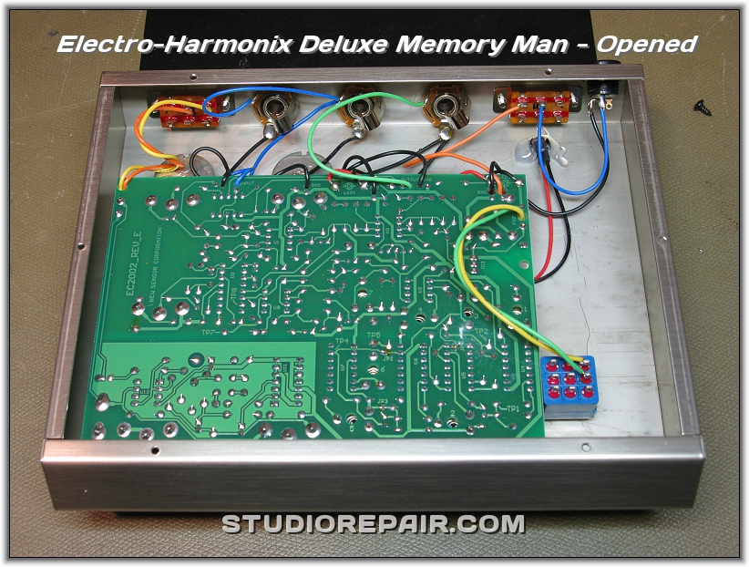 STUDIO REPAIR - Electro-Harmonix Deluxe Memory Man - Opened