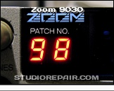 Zoom 9030 - Front Panel * …