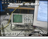 Roland JD-800 - DAC Adjustment * Probing the test signal that the JD-800 generates during its DAC adjustment procedure. The DSO is a HP 54645D.