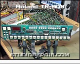 Roland TR-909 - Taken Apart * …