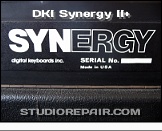 DKI Synergy II+ - Logotype * …